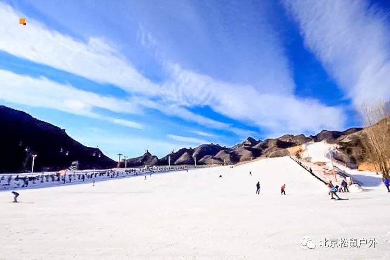 「懷北滑雪」周末國際范滑雪場-北京周邊雪質(zhì)最好風景最美占地最大滑雪一整天
